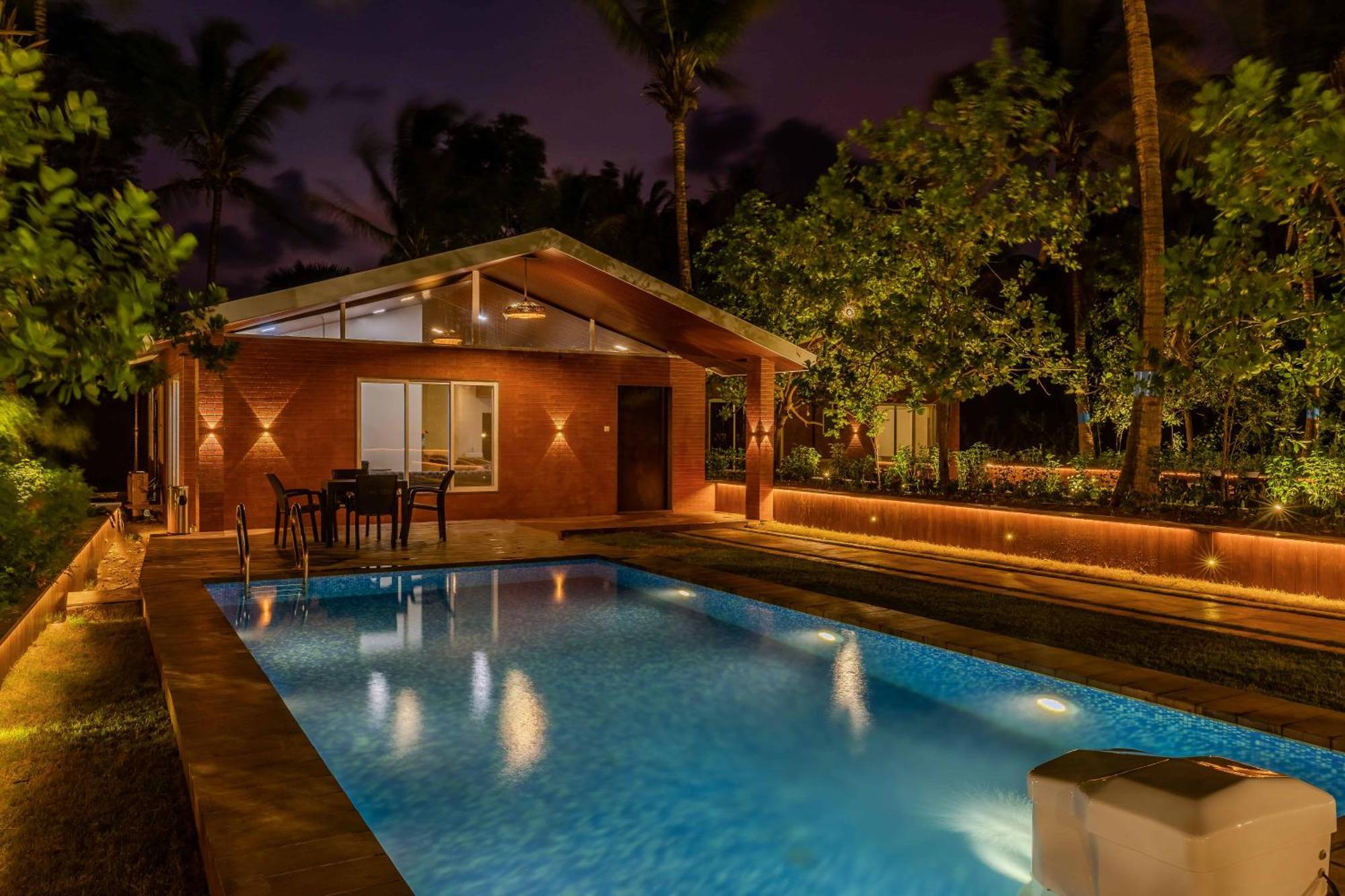 Coco Bliss By Mauli Stays Manor Ngoại thất bức ảnh