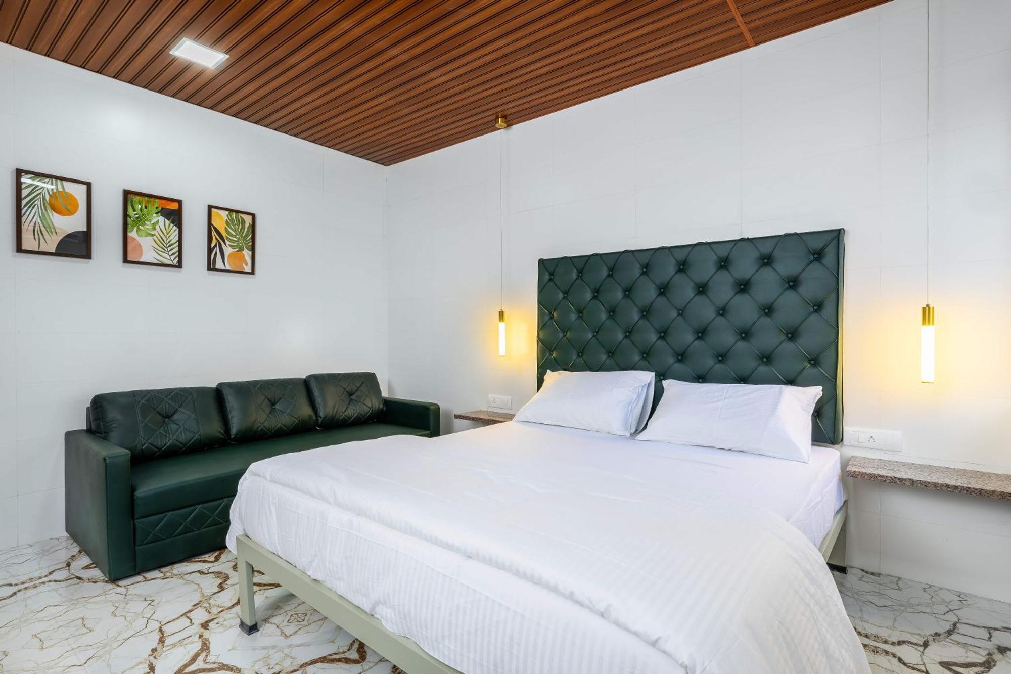 Coco Bliss By Mauli Stays Manor Ngoại thất bức ảnh